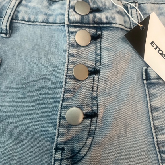 ESTOSELL Women’s XL Light Wash Denim Shorts – High Waist A-Line, 5 Button Fly - Picture 15 of 16